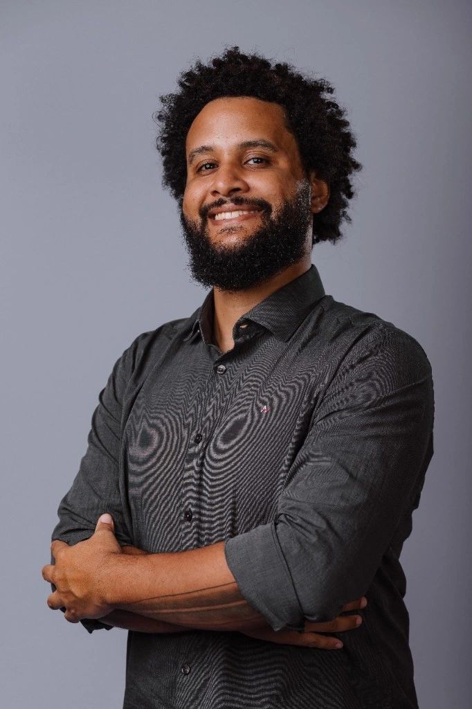 Retrato de Jonas Carvalho